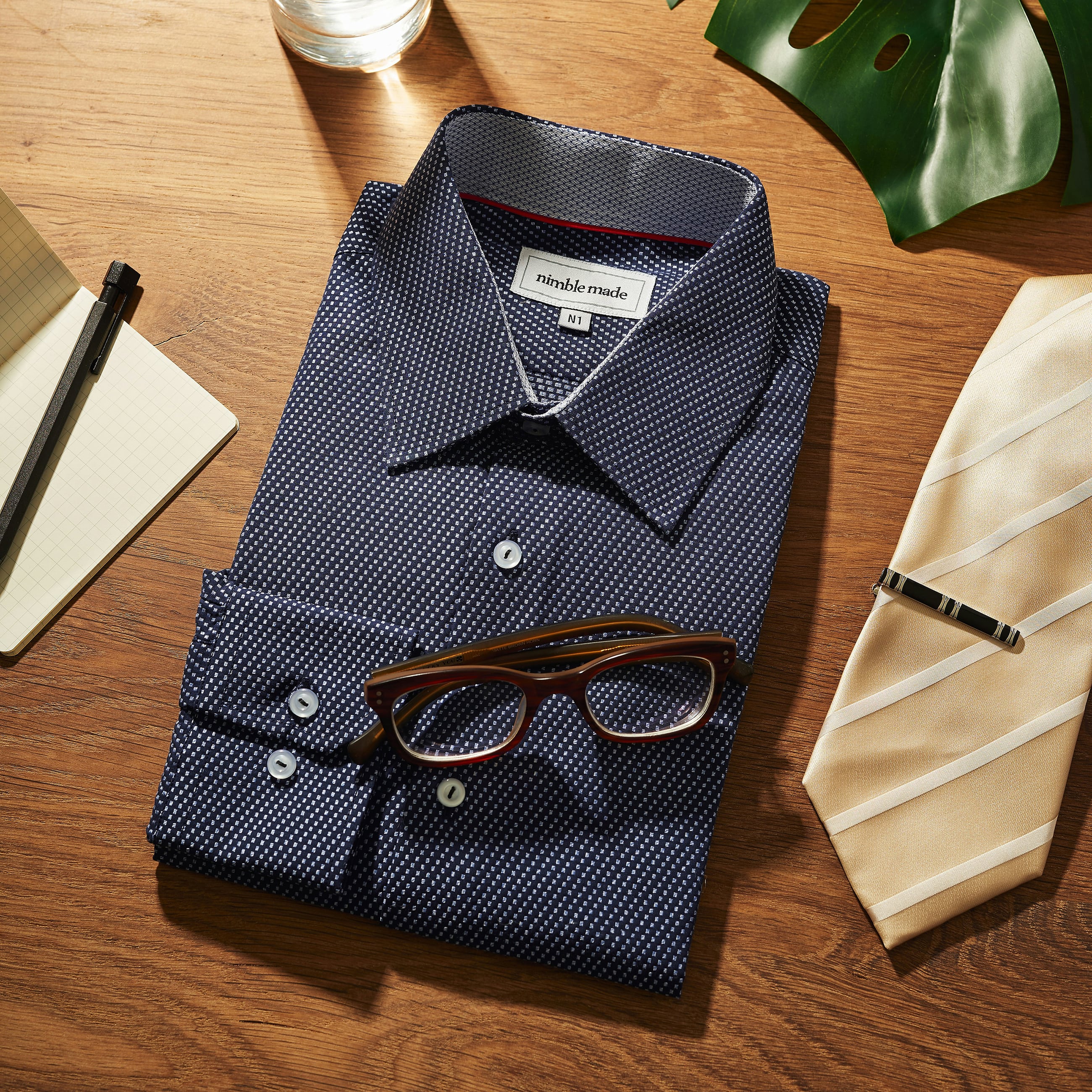 Example zoom photo of a mens folded shirt